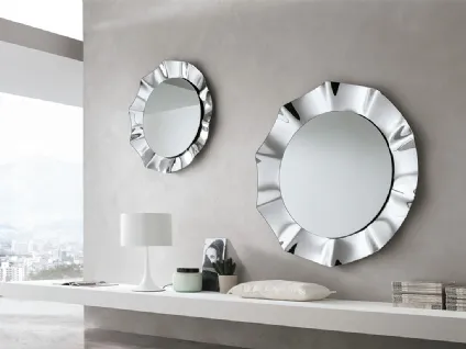 Specchiera Atum con cornice in vetro curvato di Target Point