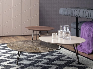 Tavolino Log in marmo, laccato e legno di Tonin Casa