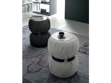 Tavolino Guccino con top in laccato e rivestimento in tessuto di Tomasella