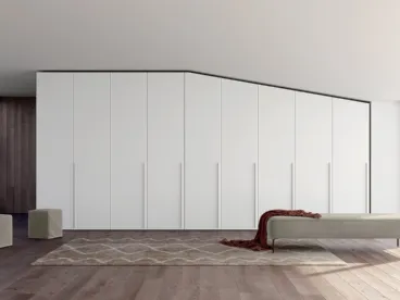 Armadio con ante battenti Vitalyty Concreta su misura in laccato opaco Bianco di Colombini Casa
