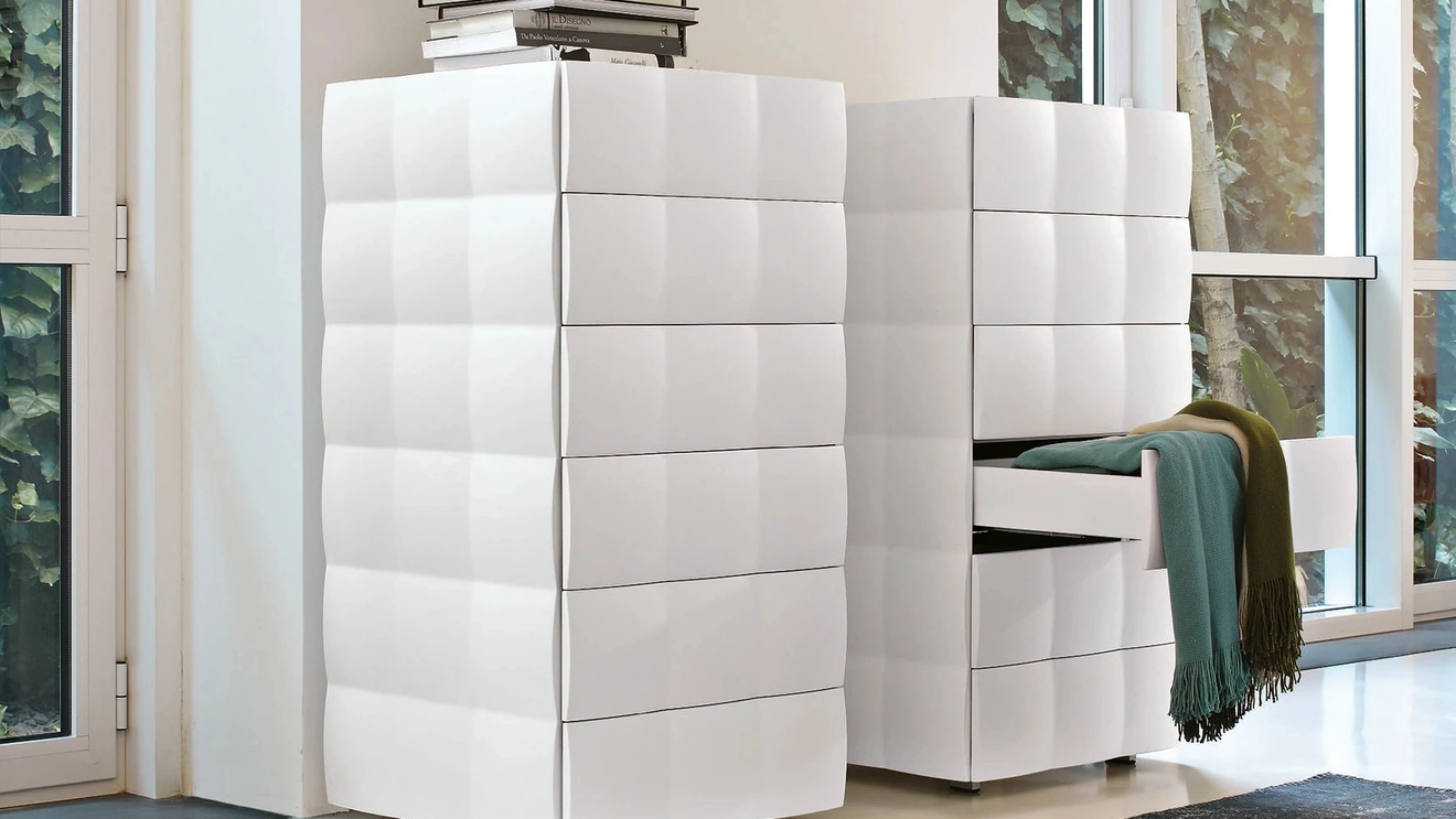 Cassettiera Venice in laccato bianco di Tonin Casa