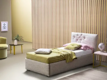 Letto moderno matrimoniale imbottito con testiera Bloom di Bside