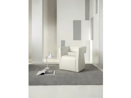 Poltroncina di design in pelle Last di Delta Salotti