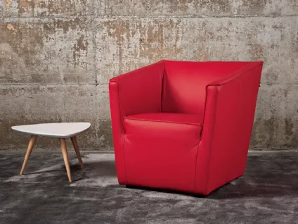 Poltroncina moderna in pelle Sally di Delta Salotti