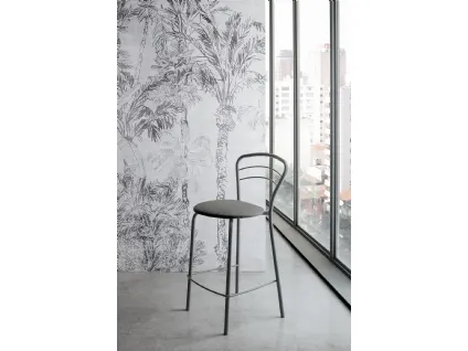 Sgabello Bogota con struttura in metallo verniciato e seduta imbottita e rivestita in morbido tessuto Soft Touch Vintage di Target Point