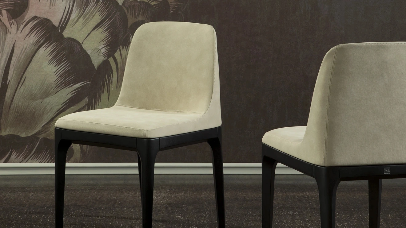 Sedia in pelle Gilda di Tonin Casa