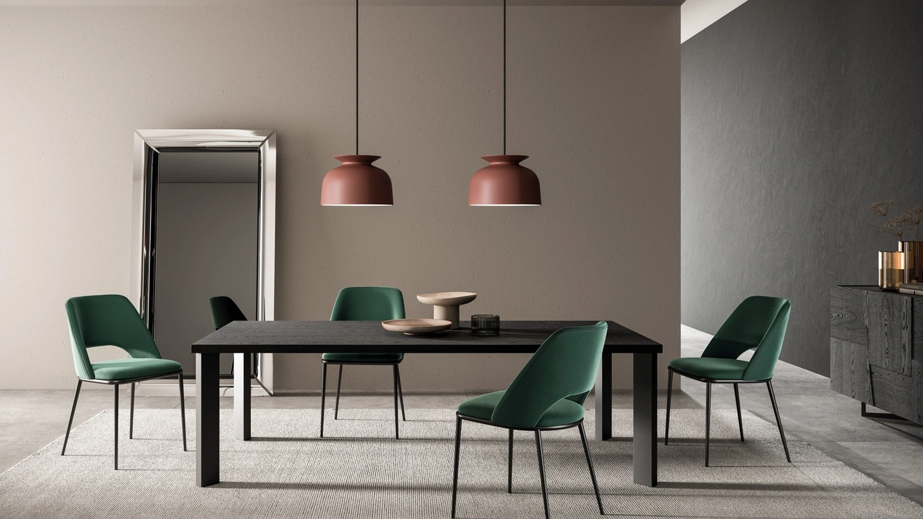 Sedia Holly in velluto con gambe in metallo di FGF Mobili