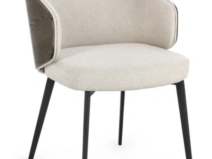Sedia Kinsley light in tessuto imbottito e frassino di Bizzotto