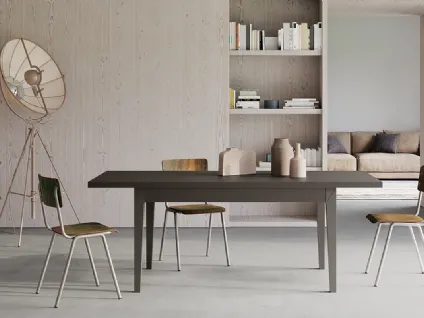 Tavolo Stoccolma Allungabile con piano in laminato e gambe impiallacciate di Arredo3