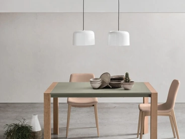 Tavolo allungabile Mikado in laccato e legno di Maronese