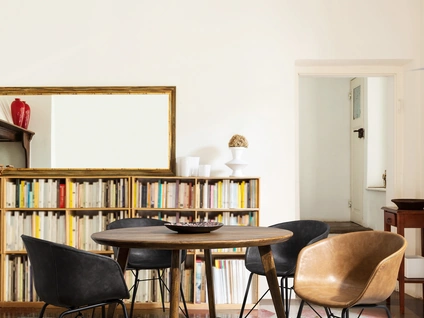 Tavolo rotondo in legno di mango con finitura a base d'acqua Sylvester di Bizzotto
