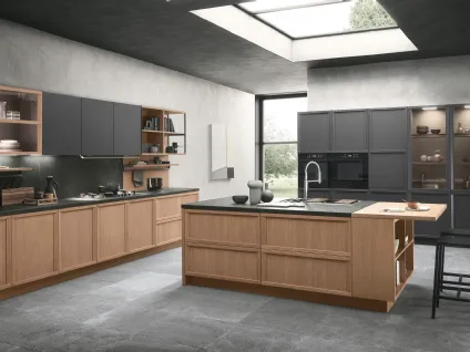 Cucina Classica con isola Newport v05 in Rovere Barrique e laccato Lava di Stosa