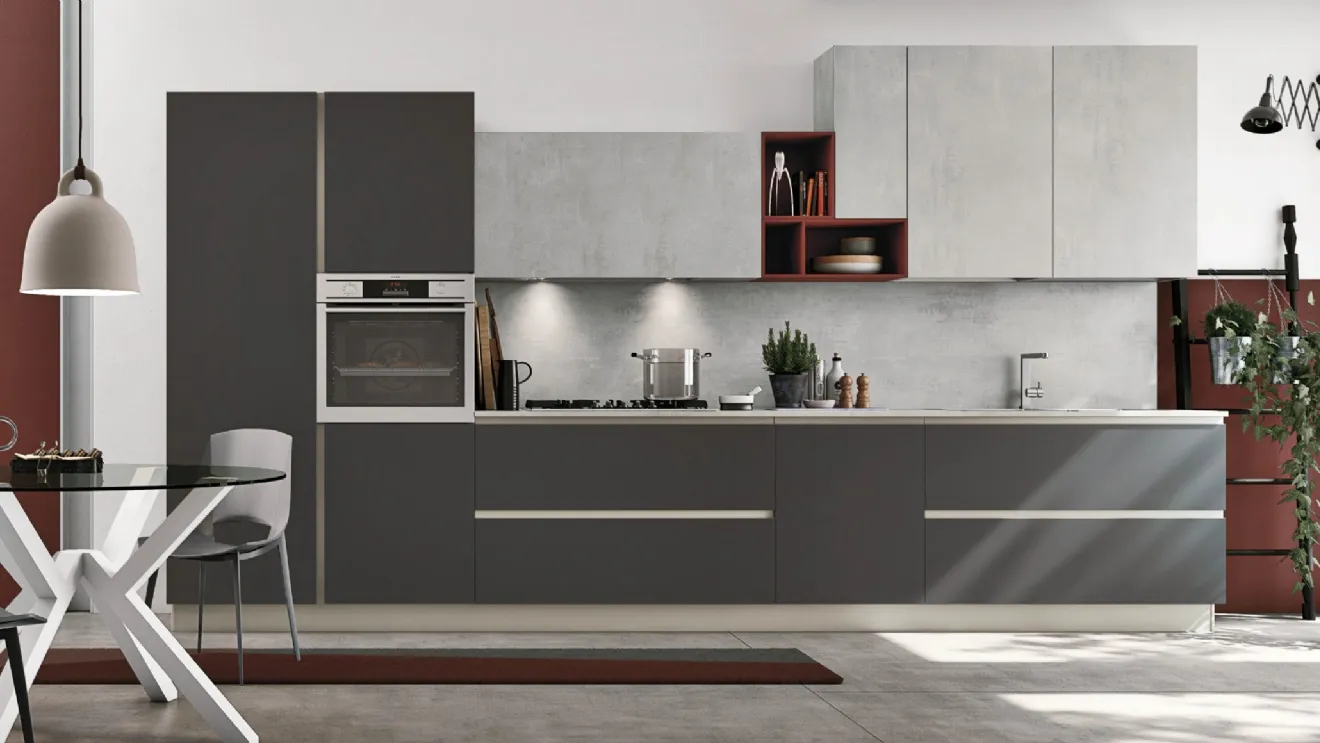 Cucina Moderna lineare Alevé v06 in laccato UV Grigio Asfalto opaco e laminato materico cemento di Stosa