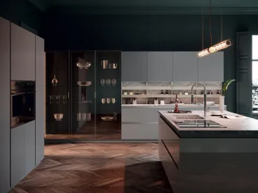 Cucina Moderna lineare in laccato lucido e opaco e ante in vetro Charme 37 di Febal