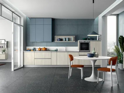 Cucina Moderna lineareì Linea 06 in nobilitato finitura Rovere Gesso e Cadaques di Colombini Casa Artec