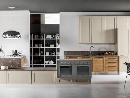Cucina Moderna con penisola Curry in laccato opaco e legno di Rovere di Arrex