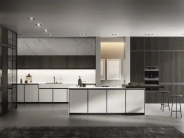 Cucina Moderna in Pet e rovere ebano con isola Kronos 01 di Arredo3