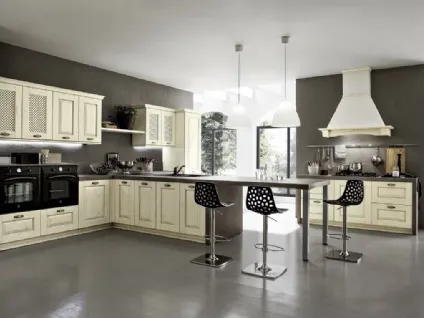 Cucina Shabby Chic angolare con penisola Nora in legno laccato Decapé Bianco Antico di Arrex