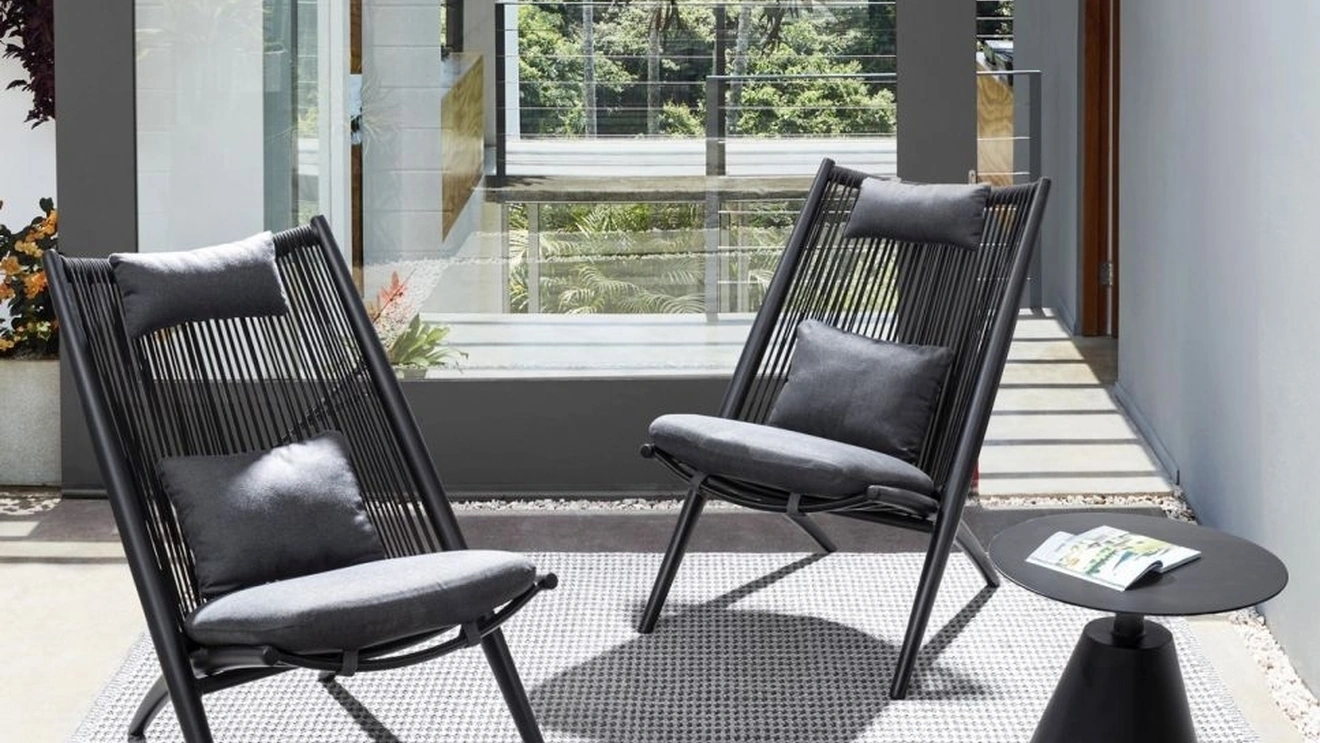 Poltroncina e Tavolino Aloha in tessuto e alluminio di Bizzotto