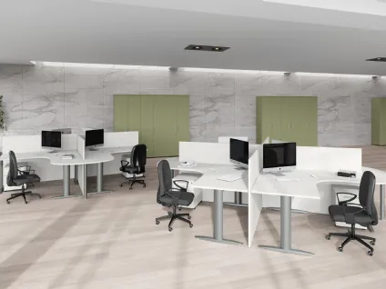 Scrivania Operativa sagomata con divisori Teko 09 in laccato opaco di Colombini Office